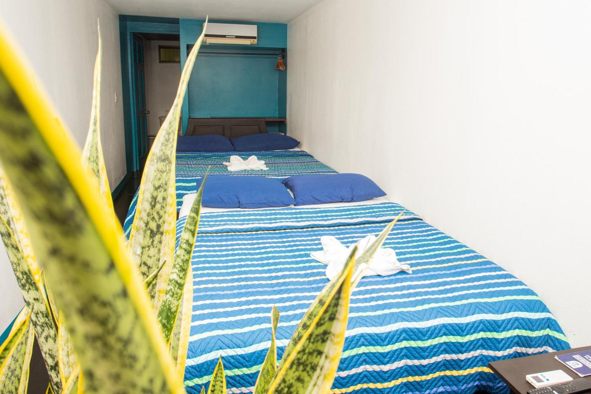 Hotel El Faro Containers 3*