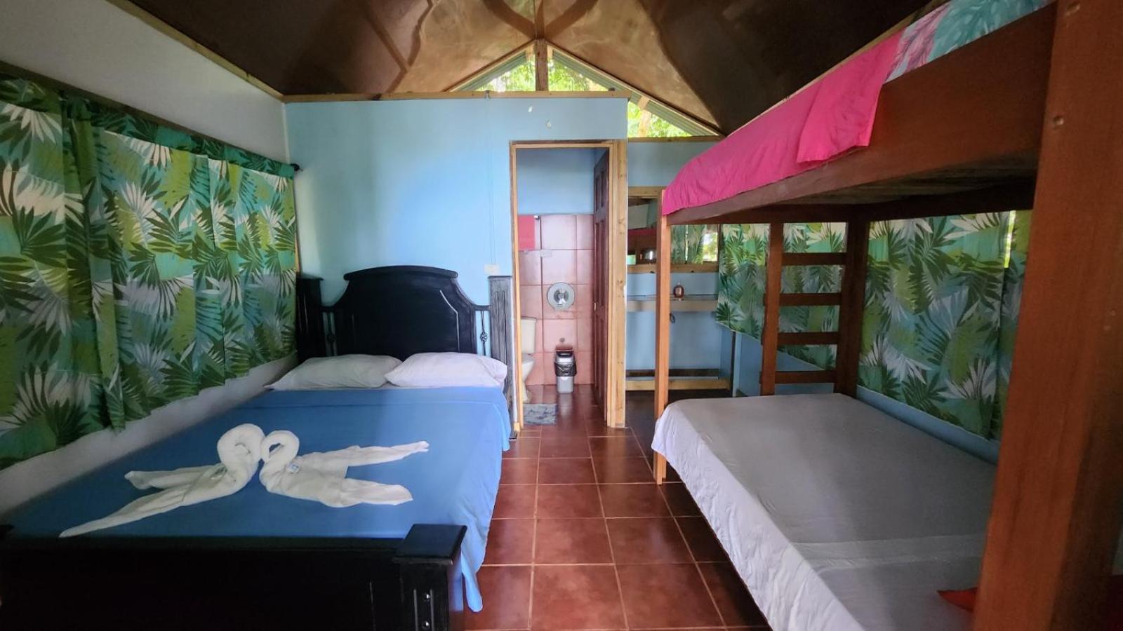 Corcovado Adventures Hostel *