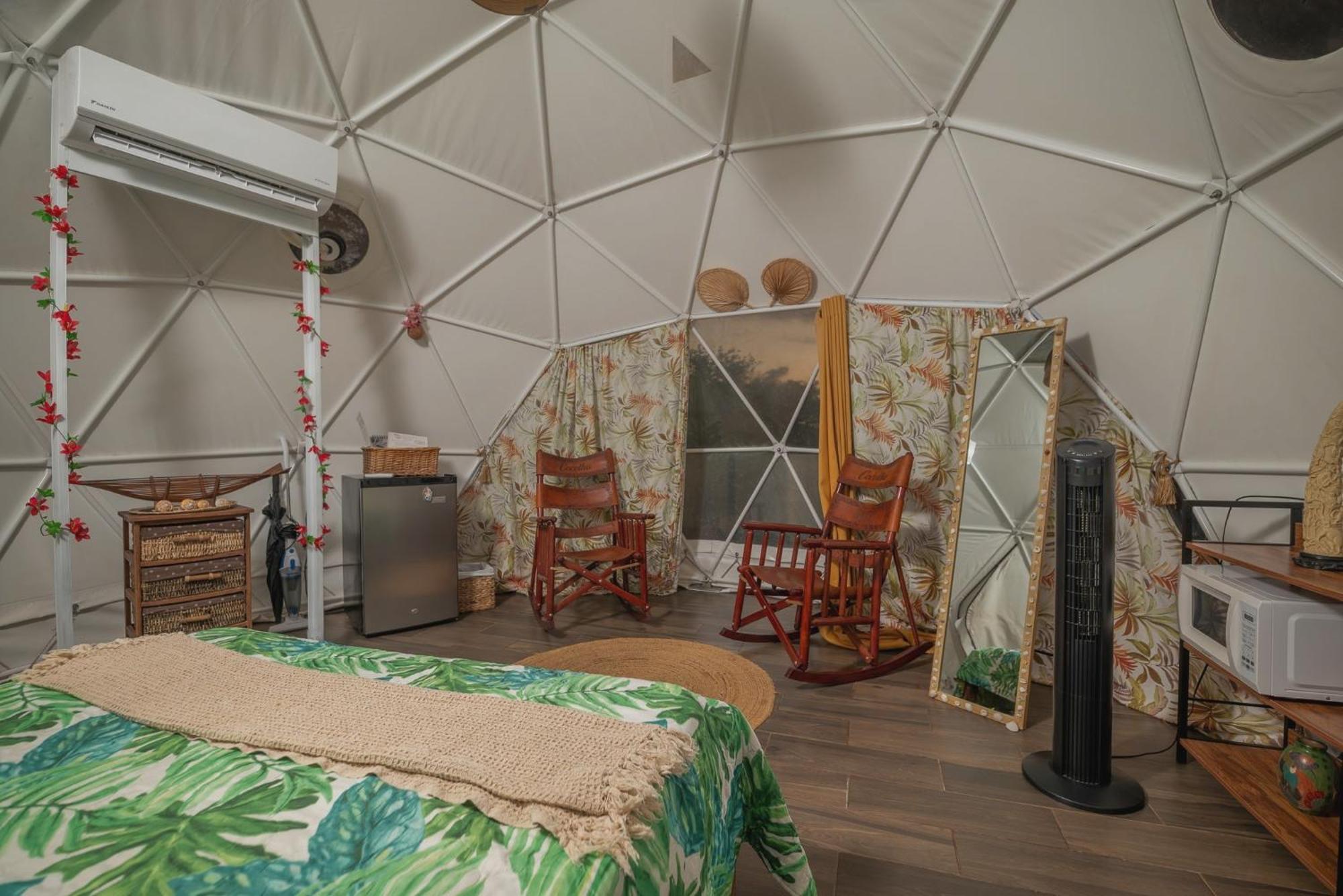 Cocolhu Treehouse & Ocean View Luxury tent Tamarindo