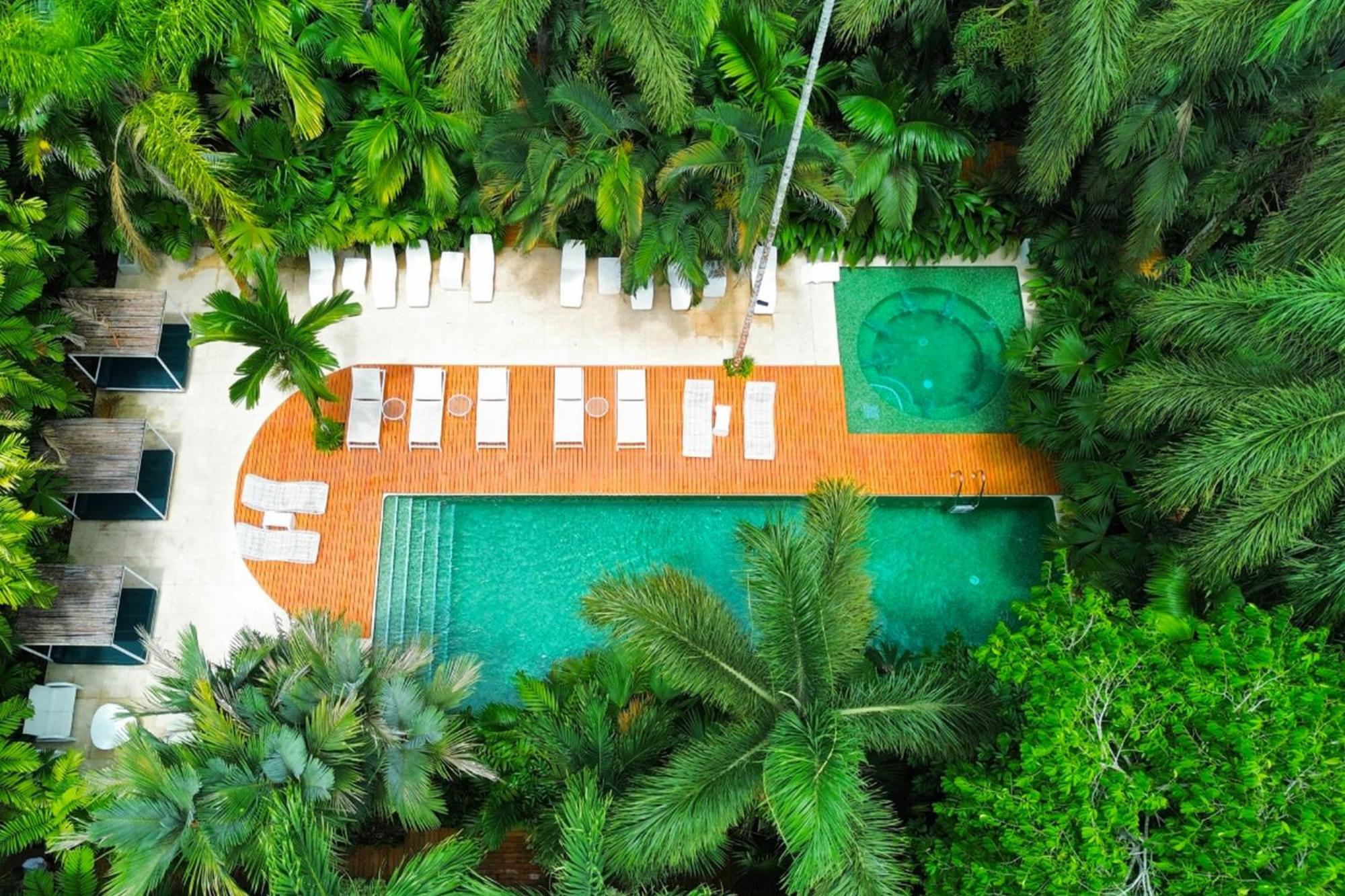 Le Cameleon Hotel
