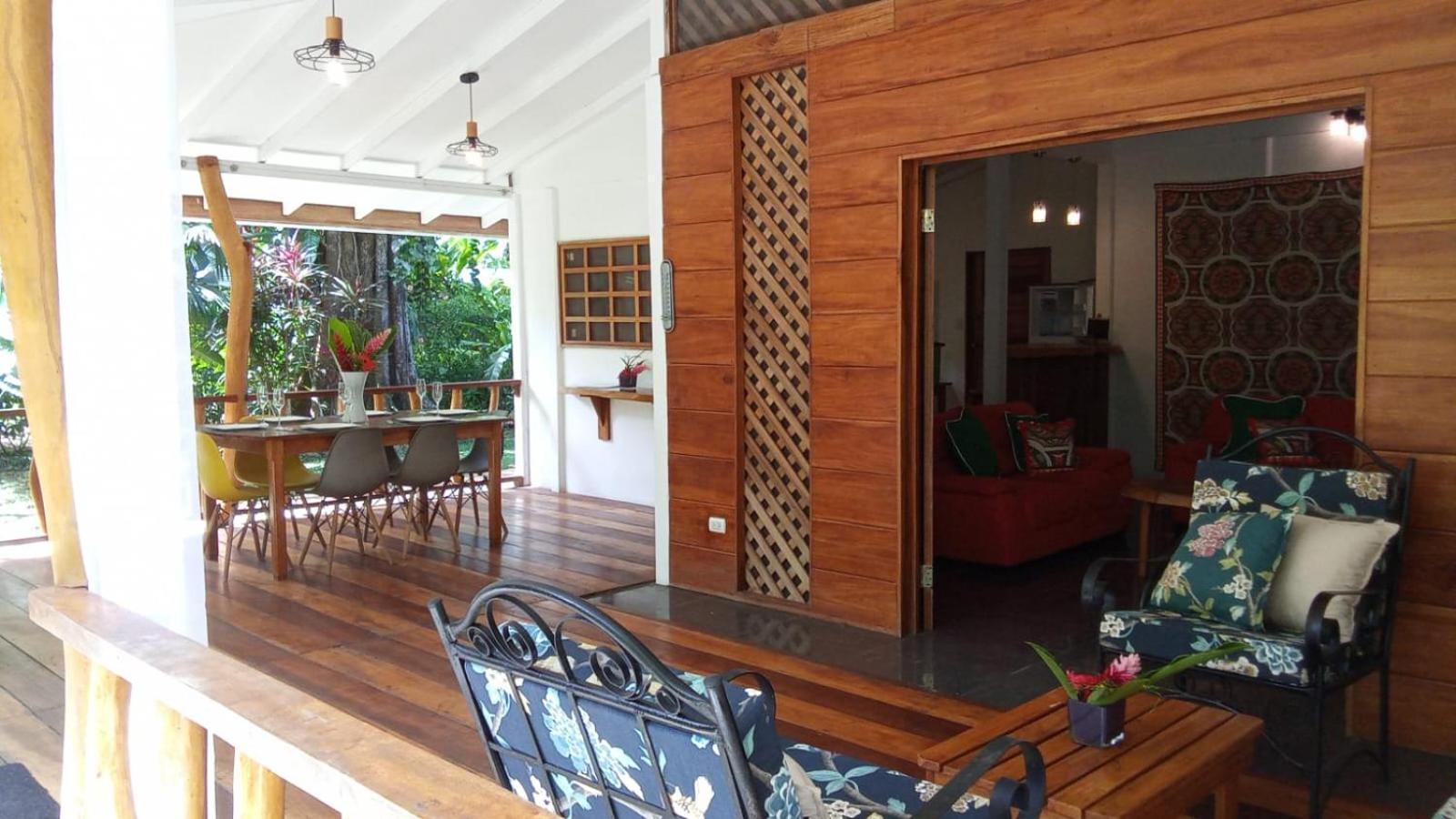 La Rana De * Cahuita