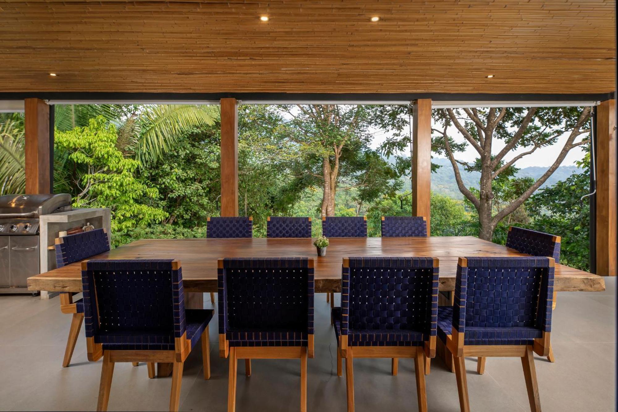 Kanik - Luxury With Heavenly Views *