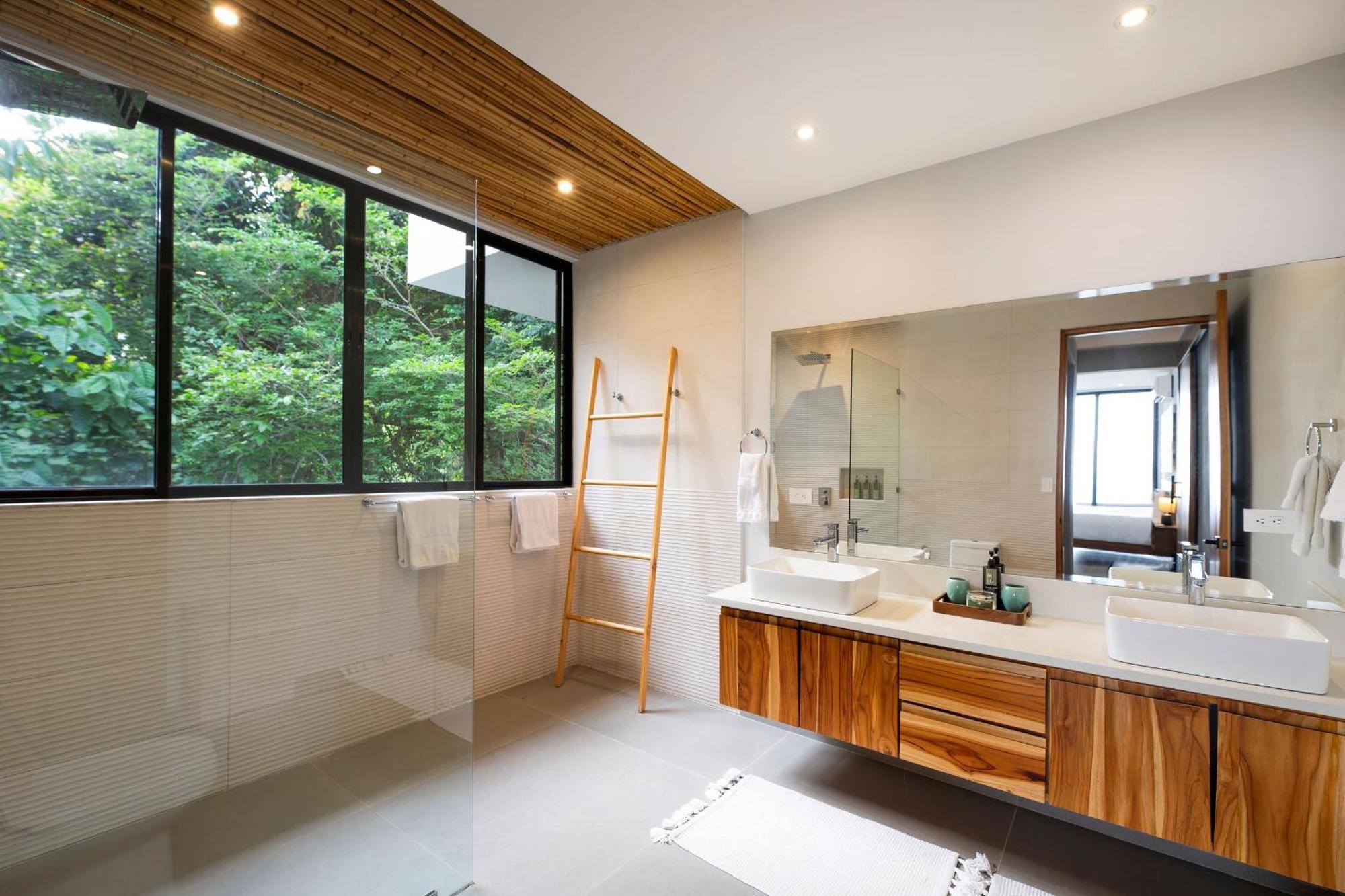 Kanik - Luxury With Heavenly Views