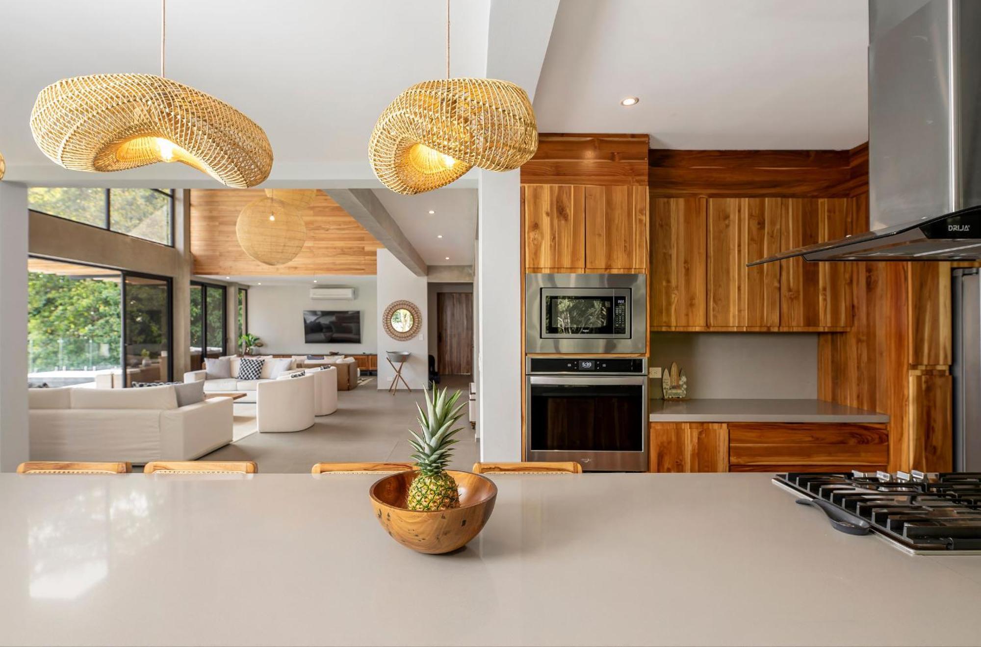 Kanik - Luxury With Heavenly Views