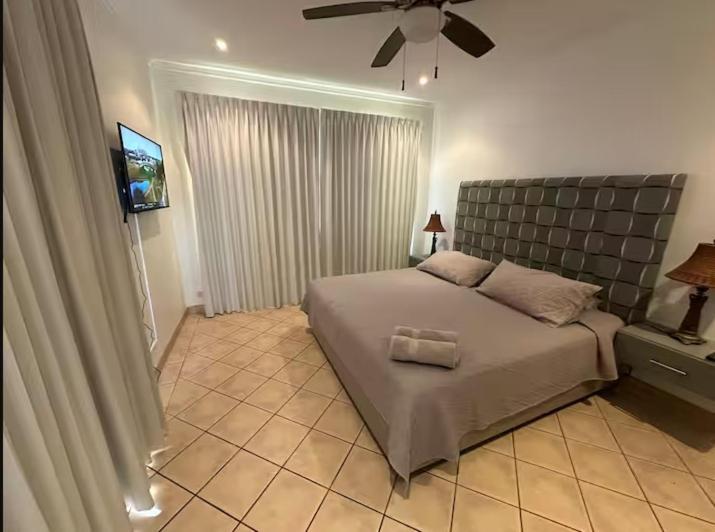 Sunrise #26 Priced 2br -ideal Location - Views