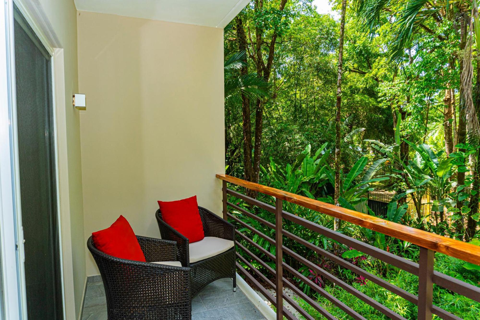 Hotel Elan At Ballena 5*