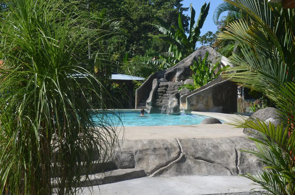 Aiyana Holiday park 3*