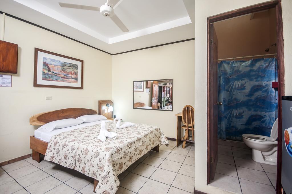 Hotel Cadillac Rock 2*
