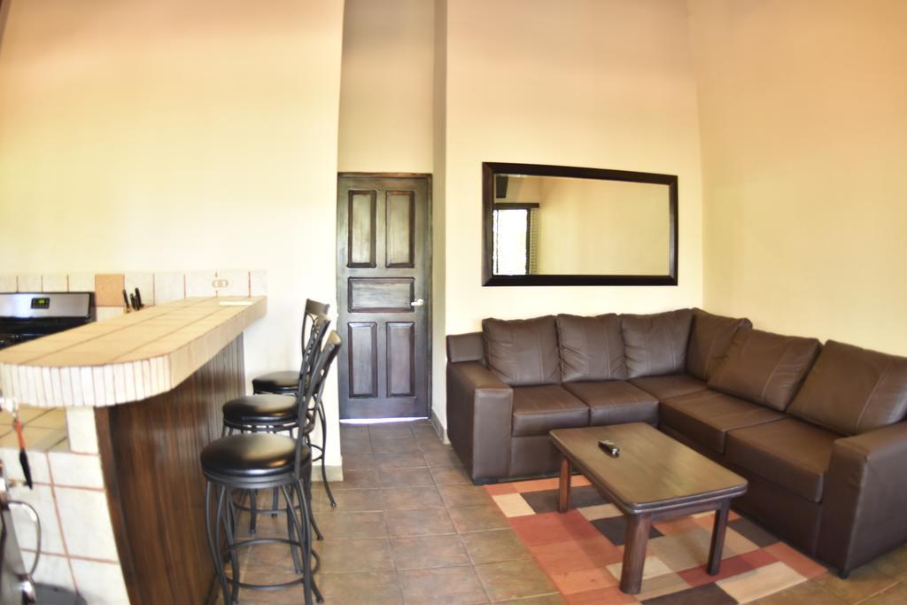 Casa Aura: Beachfront Premium * Tamarindo
