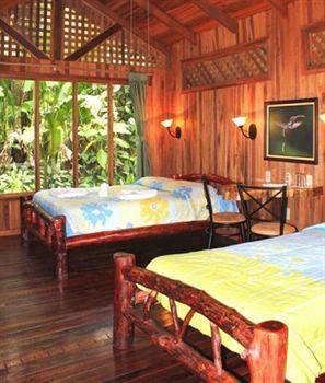 Arenal Oasis 2*