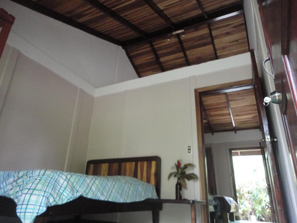 Cabinas Tropicales Hotel