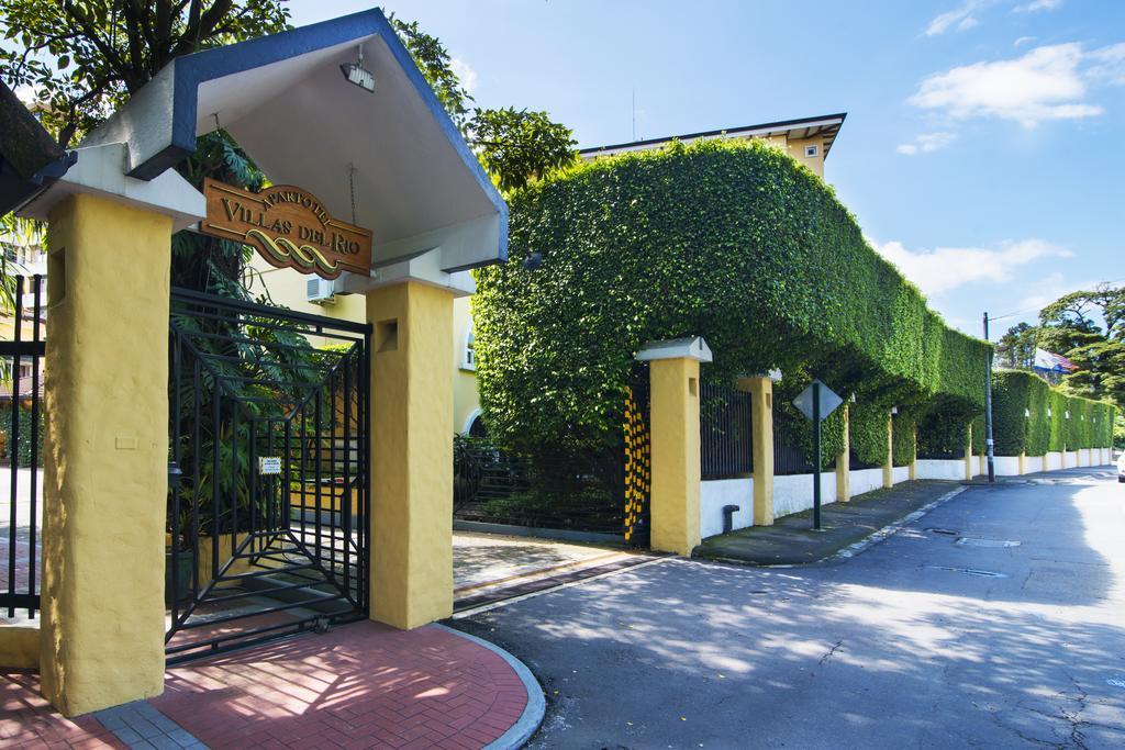 Hotel Apartotel & Del Rio
