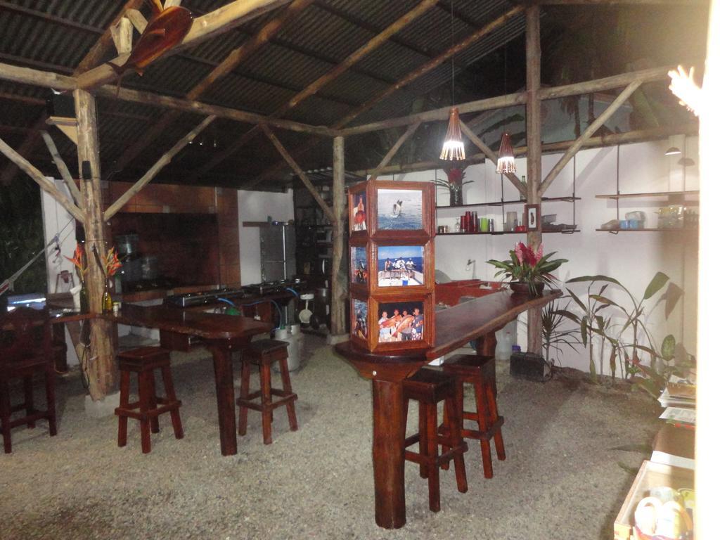 Hotel Cabinas Tropicales