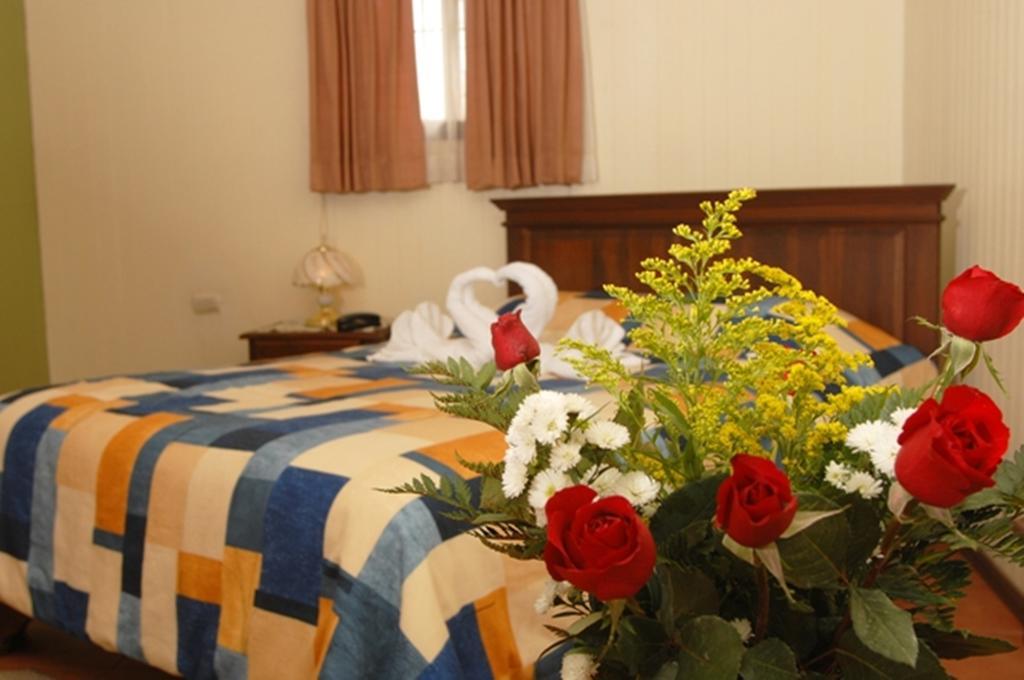 Brumas Hotel 2*