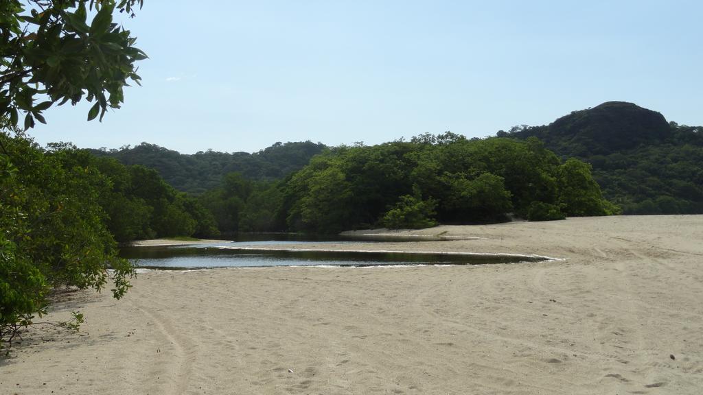 Colono Beach Hotel Coco