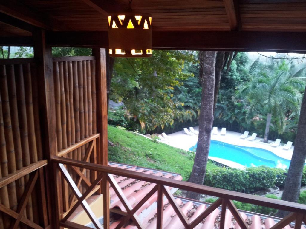 Esencia And Hotel Playa Santa Teresa (Puntarenas)