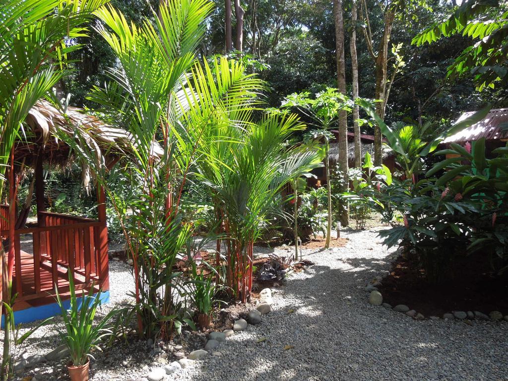 Casitas Flores Hotel *