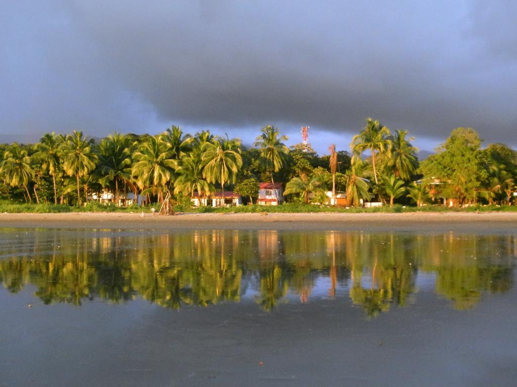 Cabinas Del Mar Hostel *