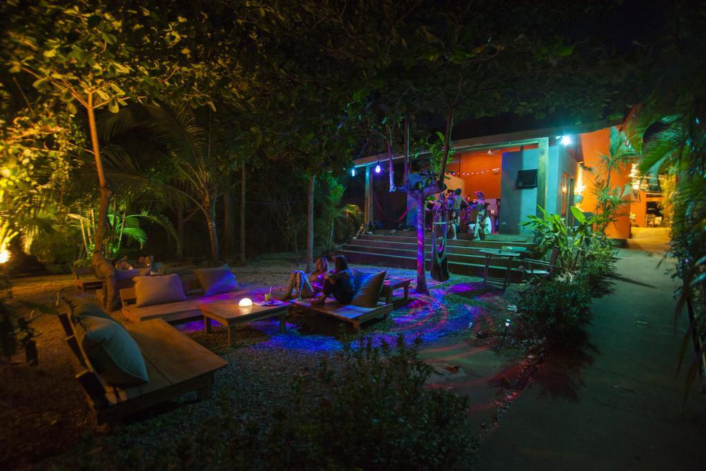 Guest house Cabinas Cada Luna *