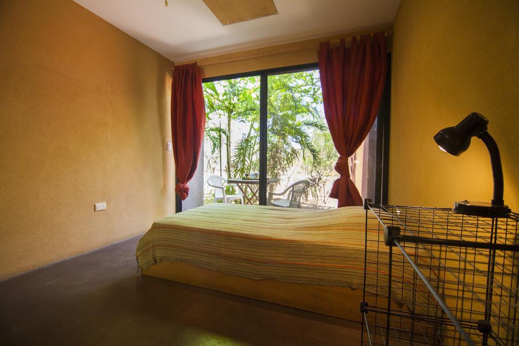 Guest house Cabinas Cada Luna Marbella
