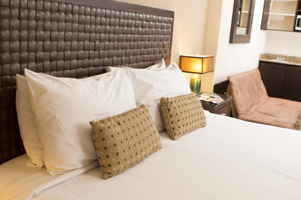 Rincon Del Valle & 4*