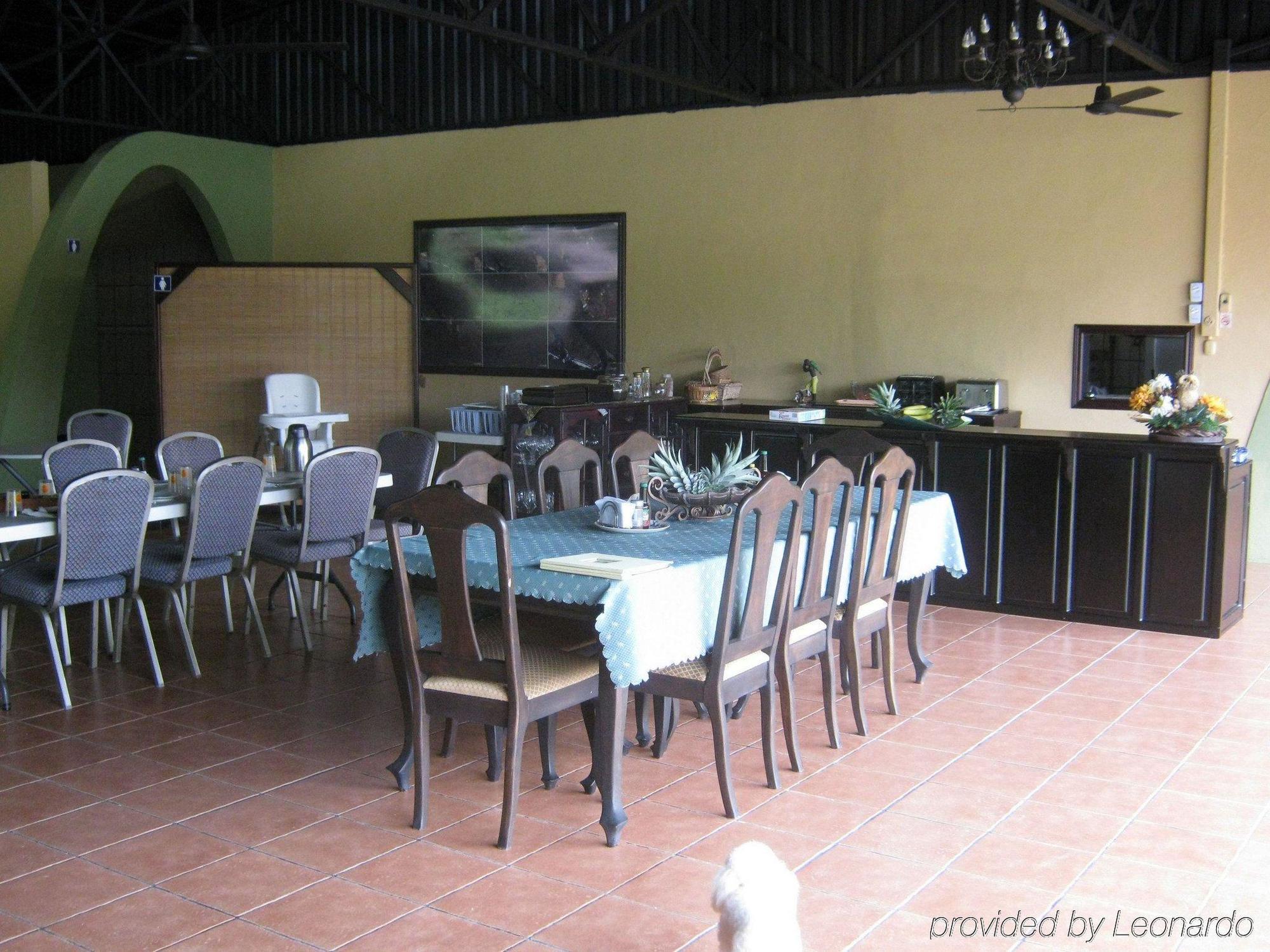 Kayak Hotel Damas