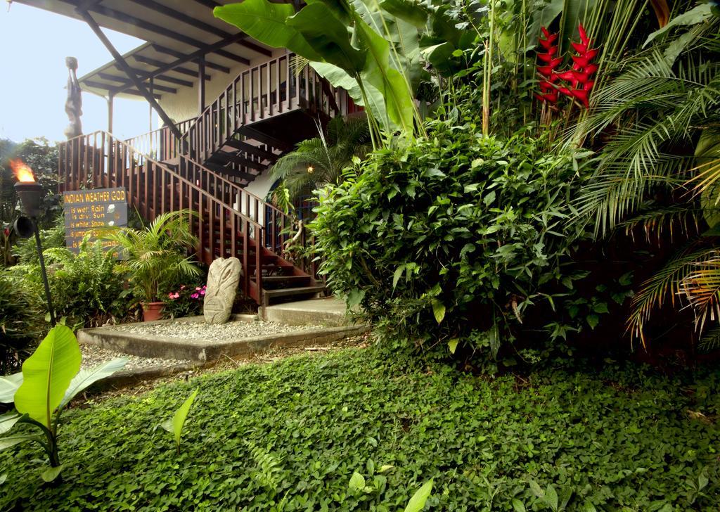 Hotel Orosi Lodge 3*