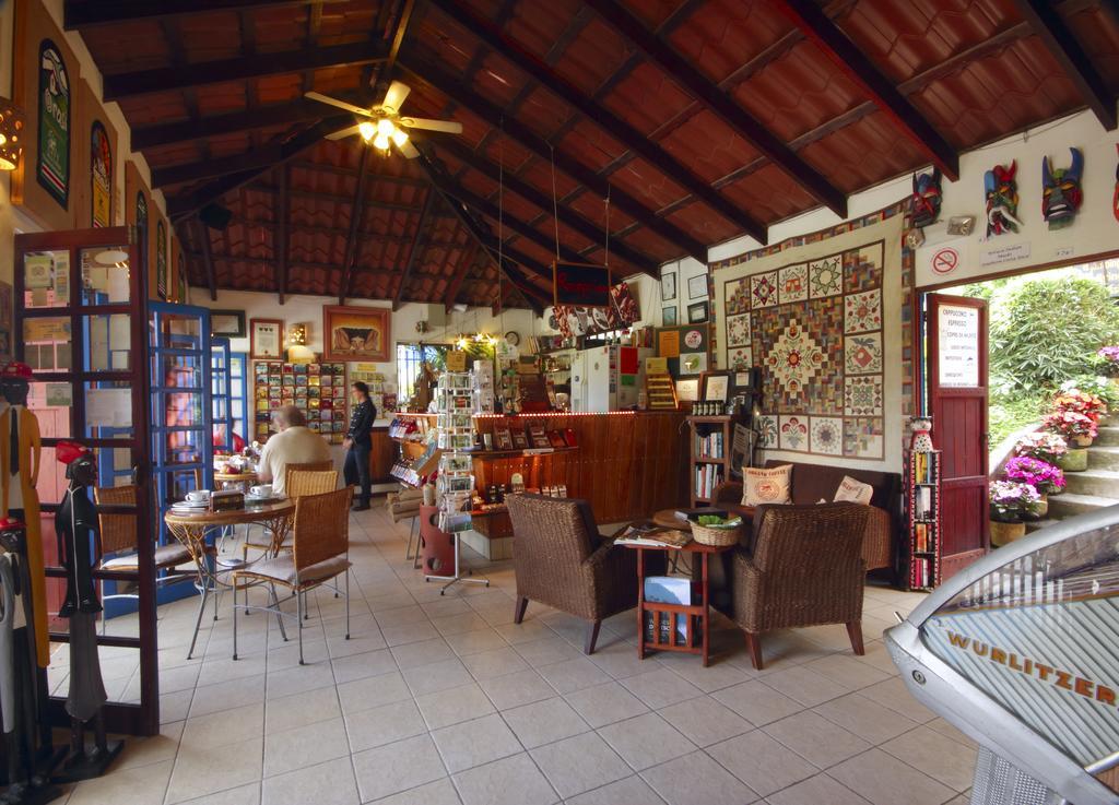 Orosi Lodge Hotel