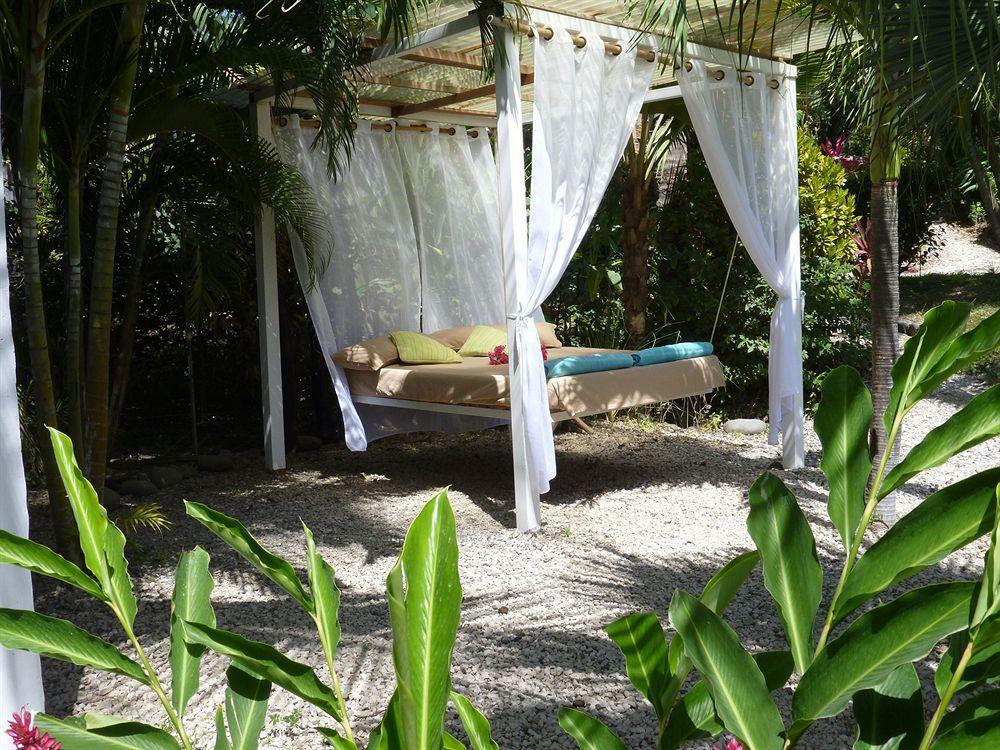 The Place 3* Playa Santa Teresa (Puntarenas)