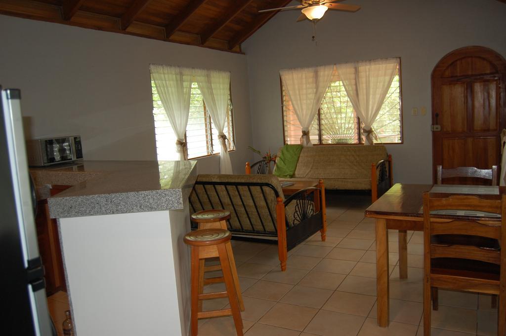 Teak Pacific Nosara