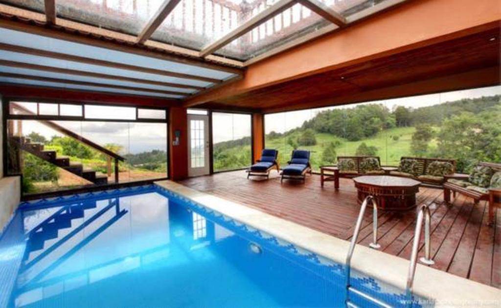Finca Paraiso Mountain Retreat Near San Jose Airport 5* Birri