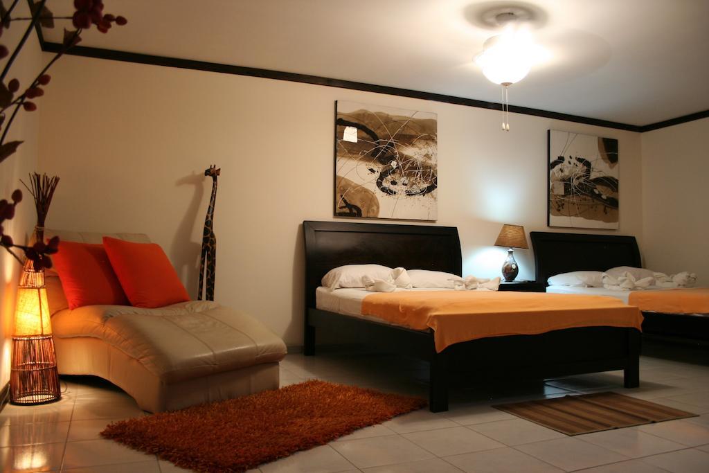 Hotel Tuanis Jaco