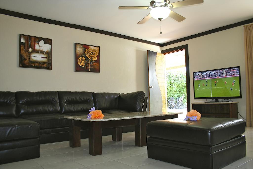Hotel Tuanis 2*