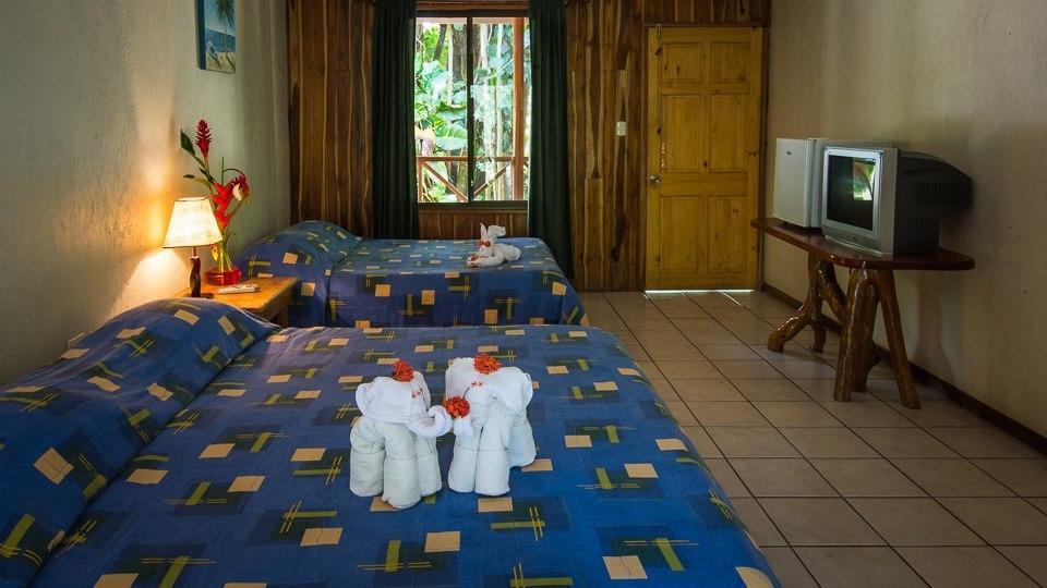 Lodge H&b Restaurant Tambor (Puntarenas)