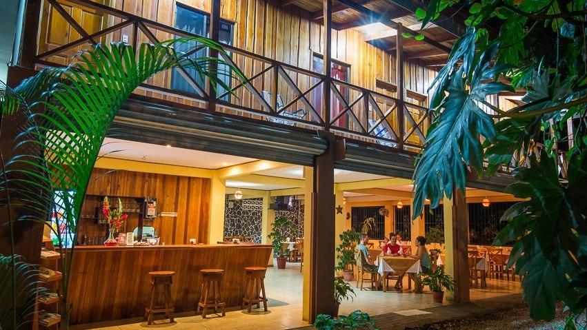 Lodge H&b Restaurant