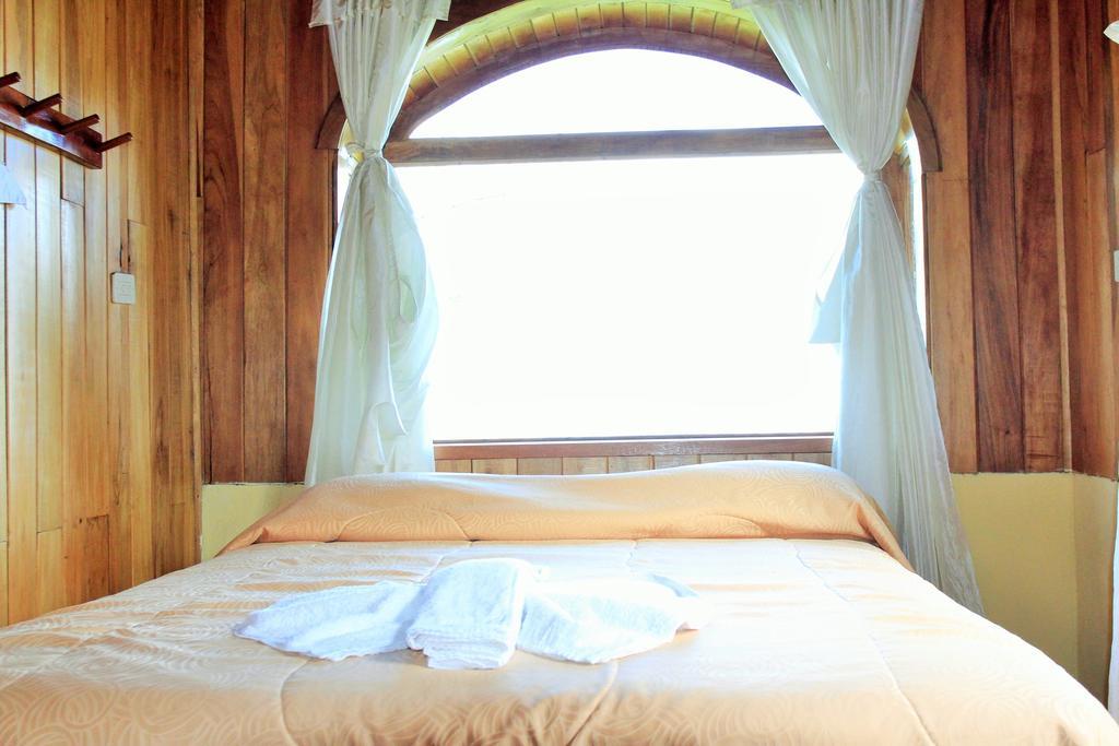 Cabinas Capulin & Farm Monteverde