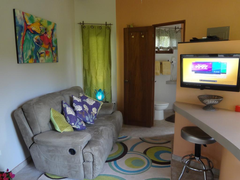 Bed & Breakfast Manoas Luxury Camping And Rentals Uvita