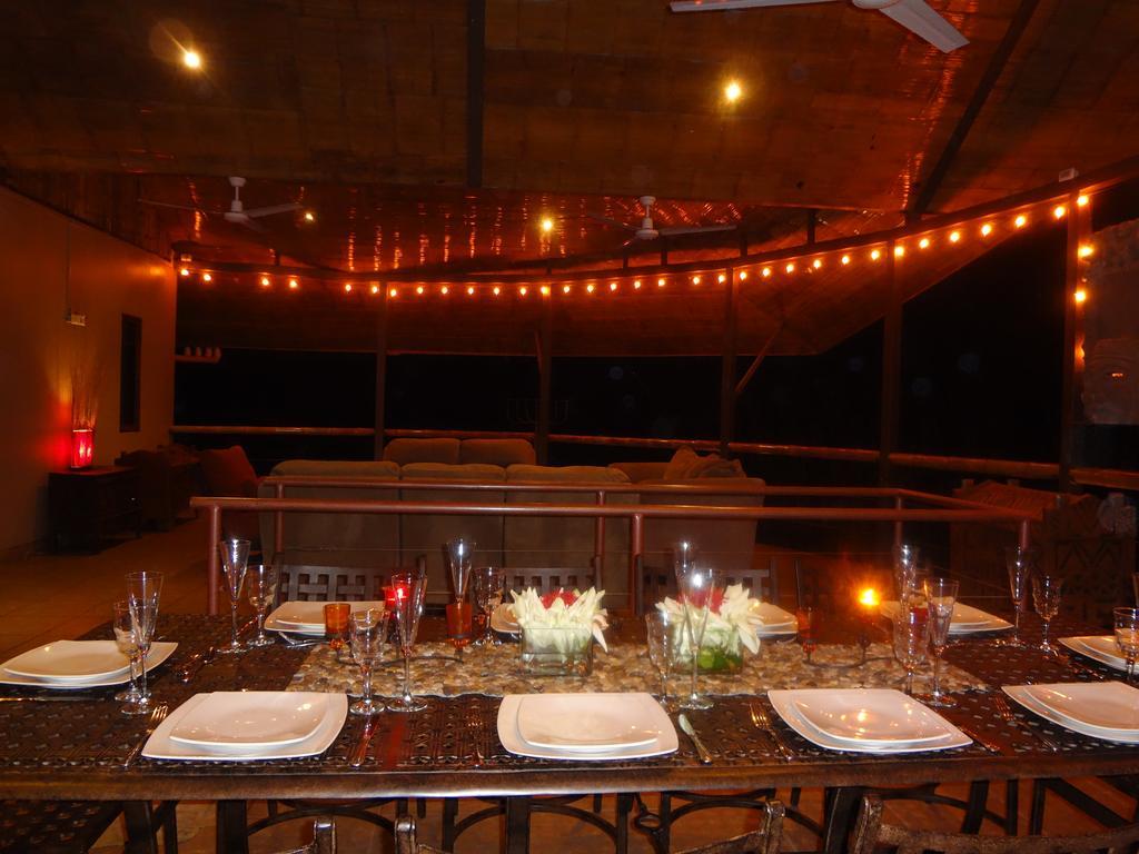 Bed & Breakfast Manoas Luxury Camping And Rentals Uvita