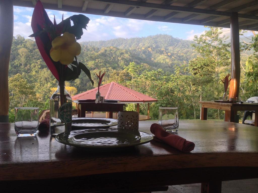 Manoas Luxury Camping And Rentals