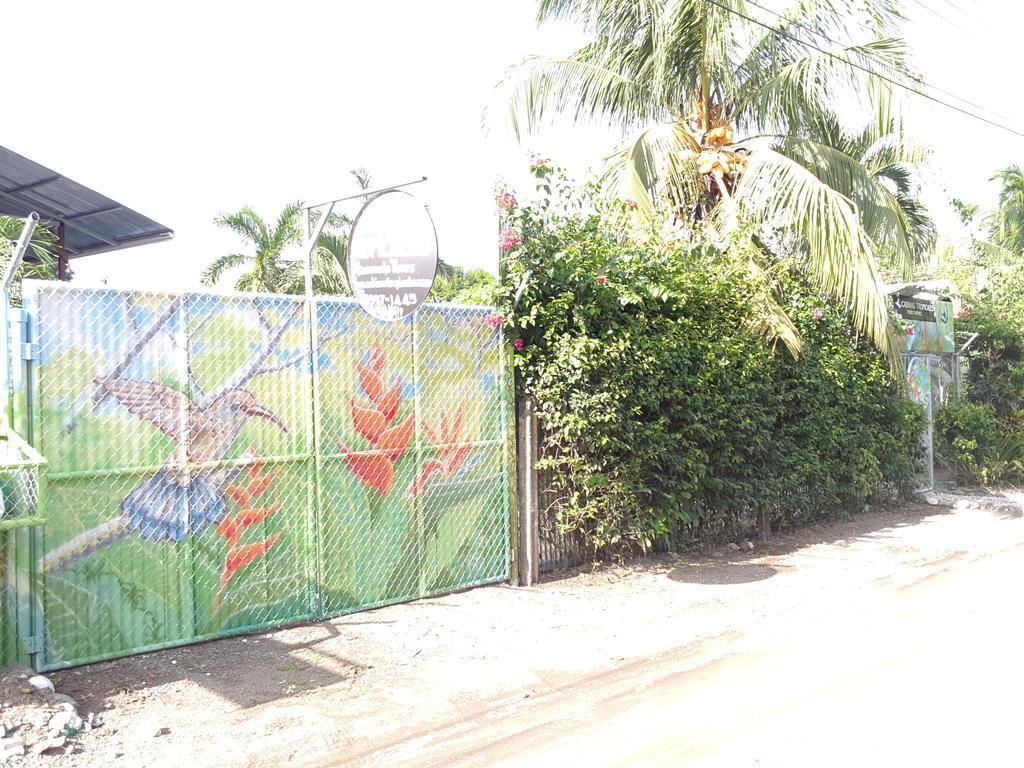 Hotel Cabinas Tropicales 3*