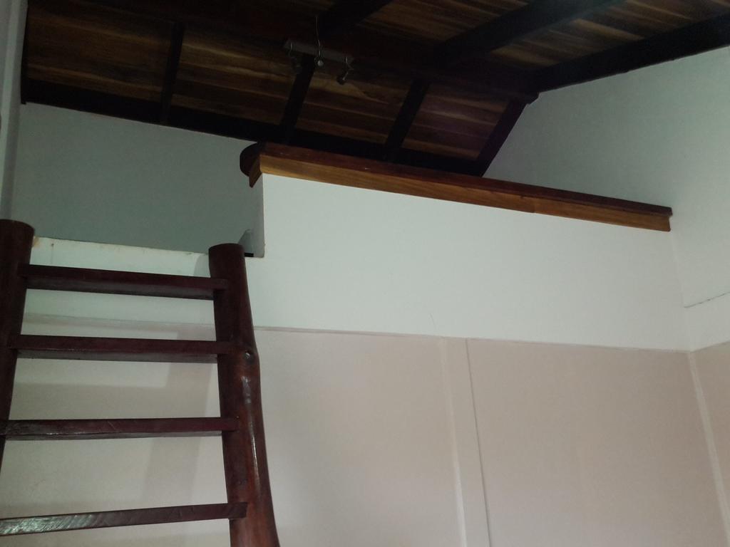 Hotel Cabinas Tropicales