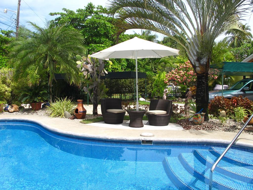 Casa Amarilla