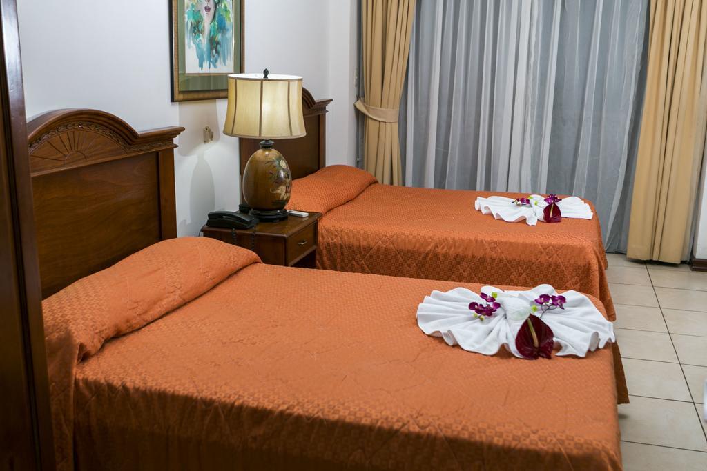 Hotel Alamar 3*