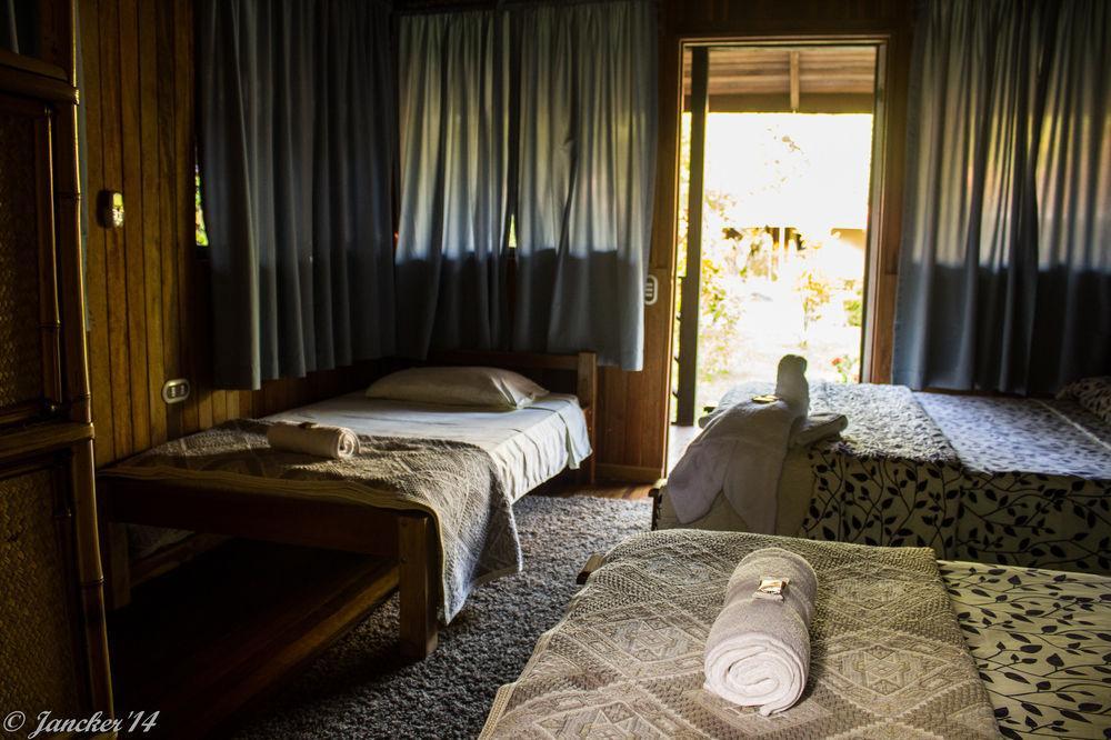 Lodge Kalea Yard Puerto Jimenez