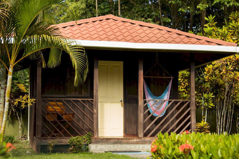 Lodge Kalea Yard Puerto Jimenez