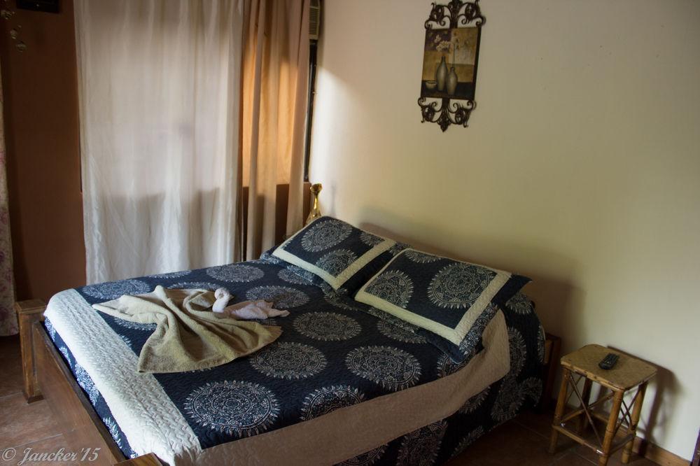 Lodge Kalea Yard Puerto Jimenez