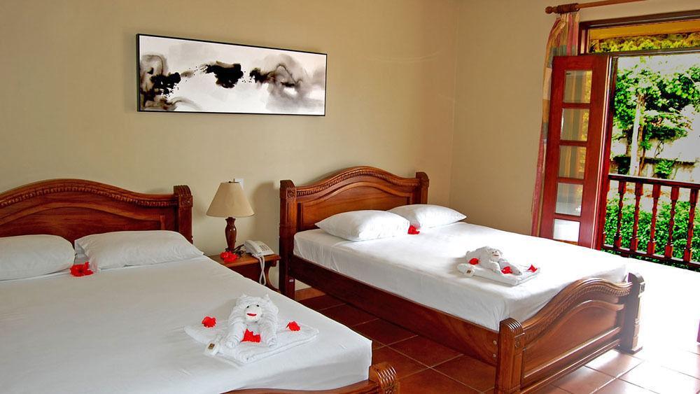 Hotel South - Beachfront 3*