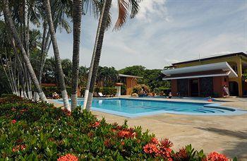 & Huetares Hotel