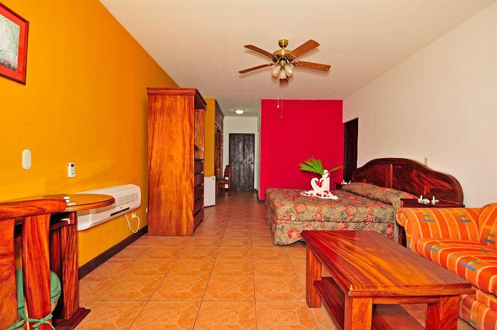 On The Park Hotel 2*