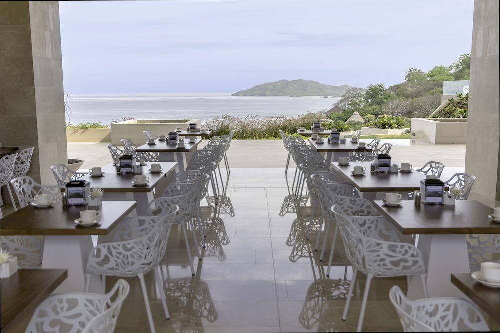 Wyndham Hotel 4*